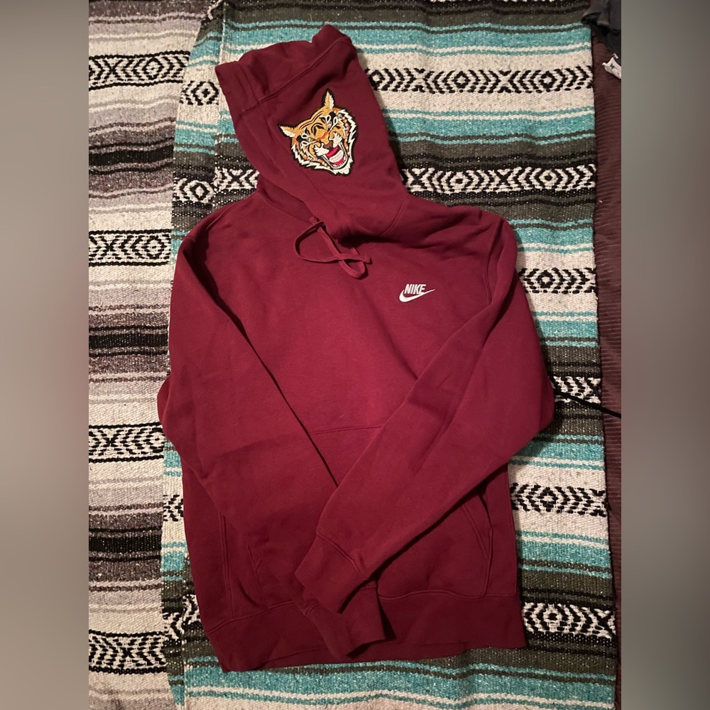 NIKE MENS HOODIE MAROON
